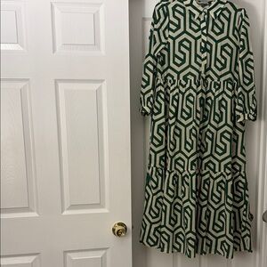 Zara Green and Cream Long Sleeve Dress